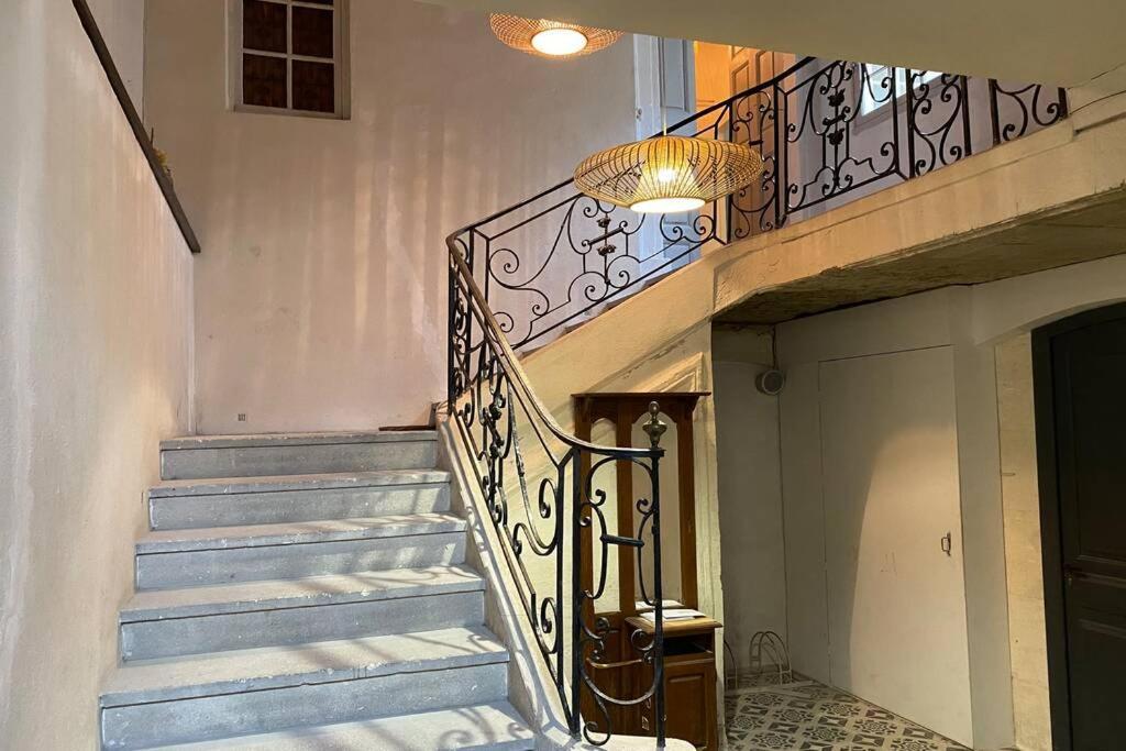Lovely Avignon - Studio De Charme Plein Centre - Proche Palais Des Papes 外观 照片